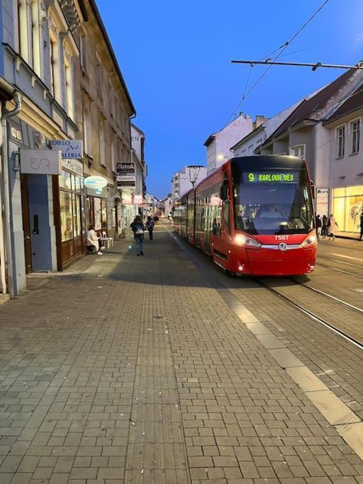 Bada Bing Plaza Apartment Bratislava Exterior photo