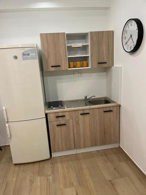 Bada Bing Plaza Apartment Bratislava Exterior photo
